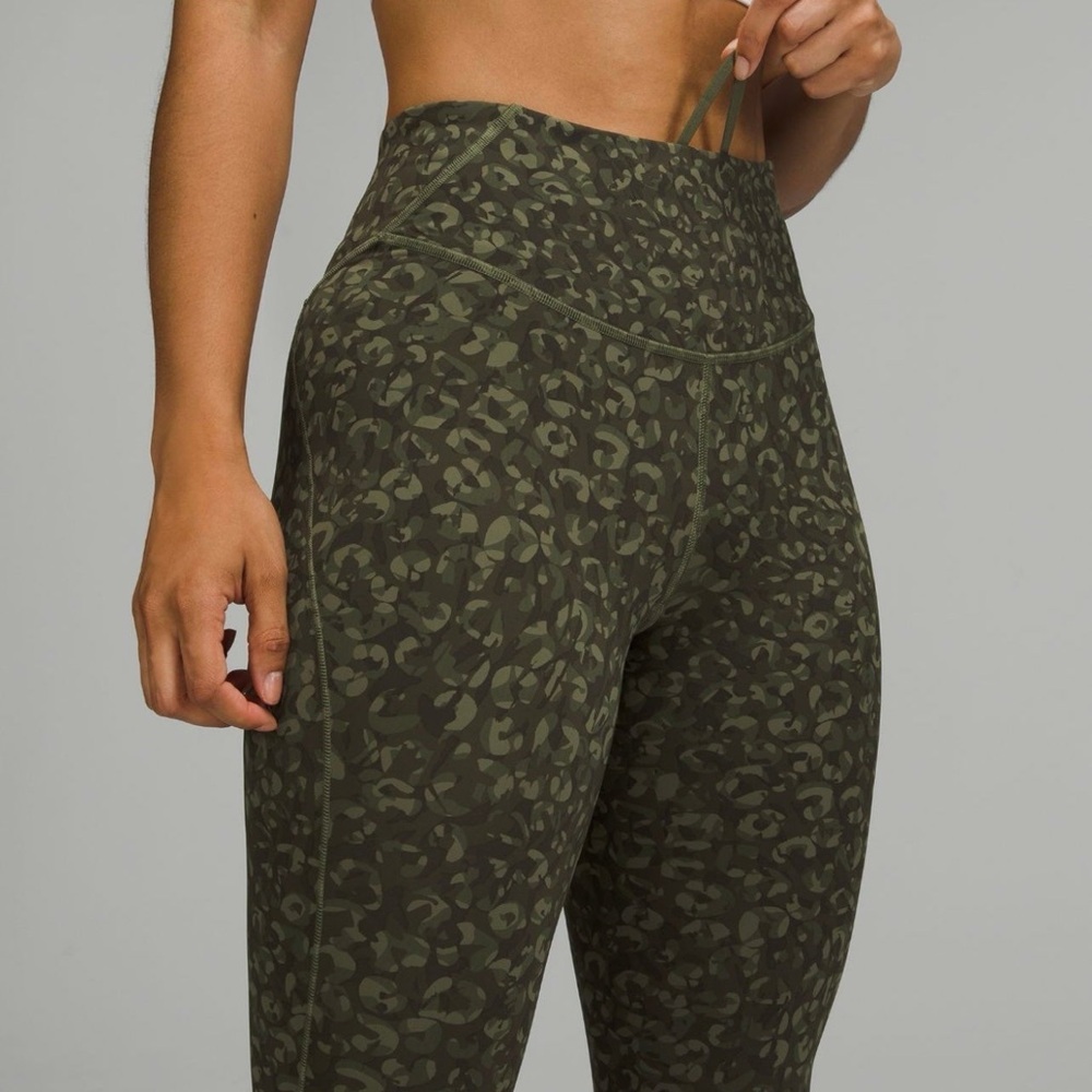 Lululemon Base Pace High-Rise 25” Leggings Size 14